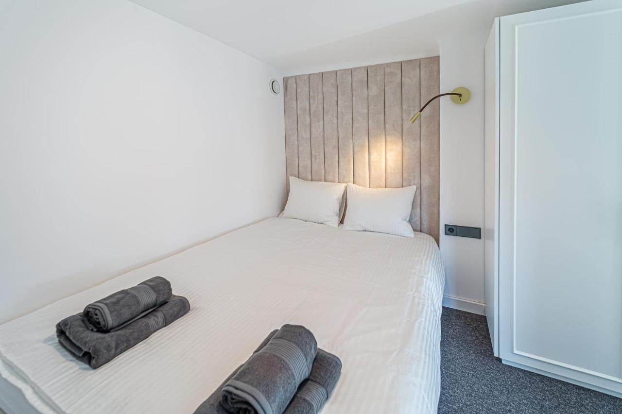 Ministerija Loft Apartment With Parking & Ac カウナス エクステリア 写真