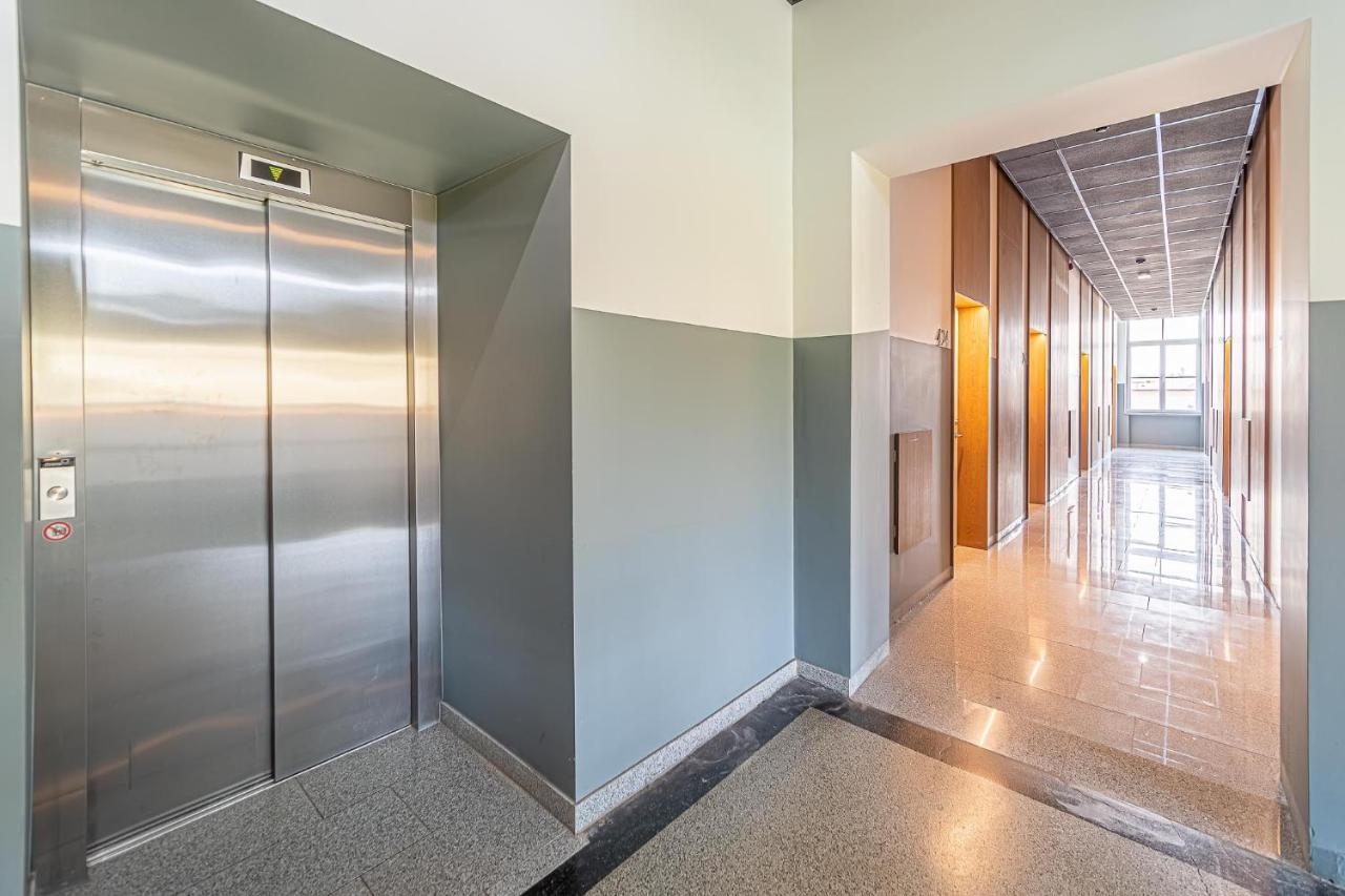 Ministerija Loft Apartment With Parking & Ac カウナス エクステリア 写真